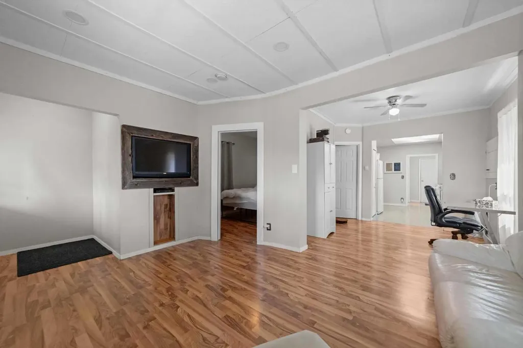 4925 54 Street Killam AB T0B2L0