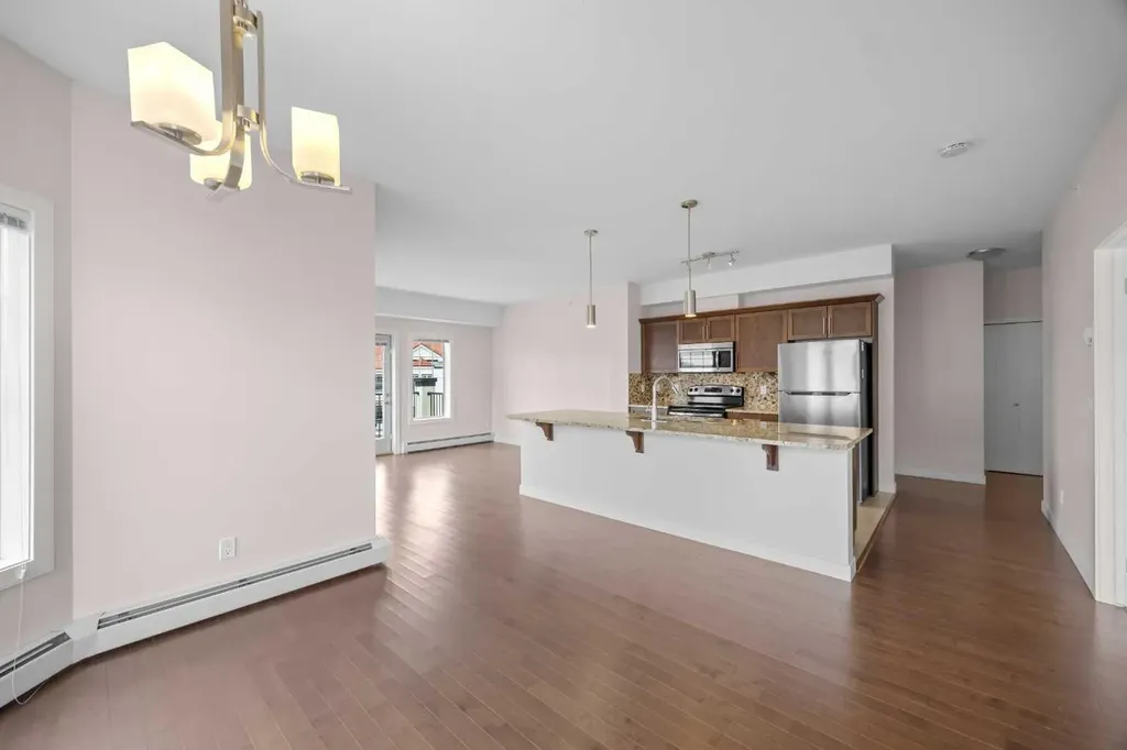 20 Royal Oak Plaza NW Calgary AB T3G 0E6
