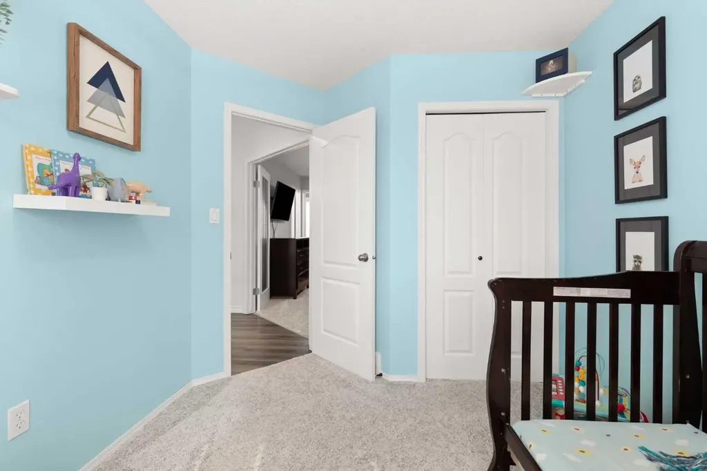 2395 Hawthorne Avenue NE Medicine Hat AB T1C1W6