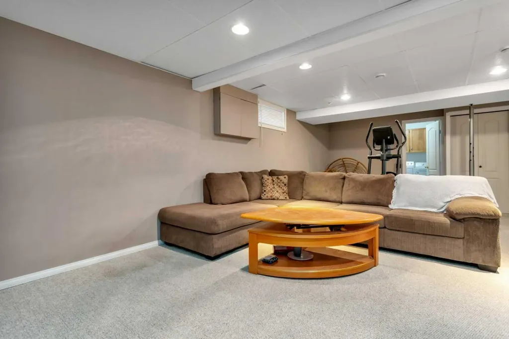 4636 Womacks Road Blackfalds AB T0M 0J0