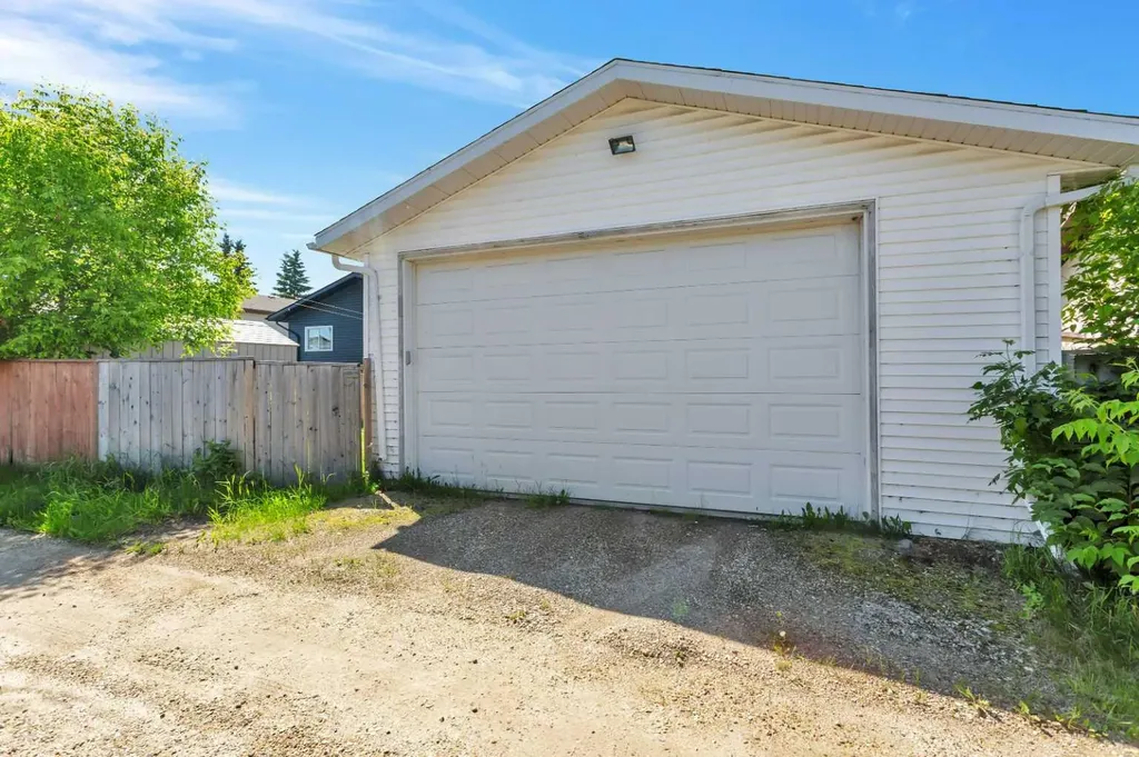 4636 Womacks Road Blackfalds AB T0M 0J0