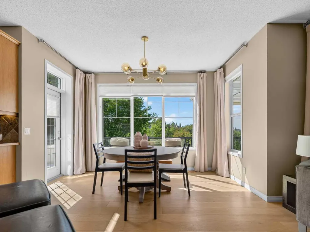 124 Valley Creek Crescent NW Calgary AB T3B 5V3