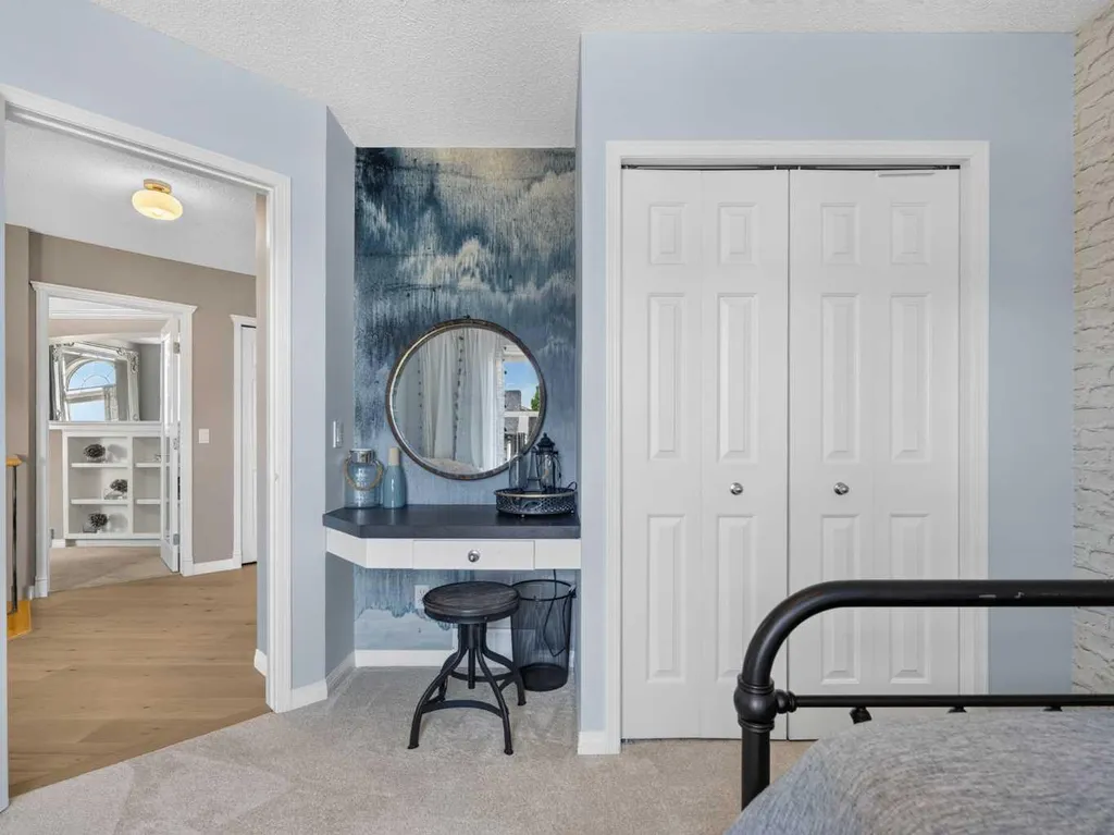 124 Valley Creek Crescent NW Calgary AB T3B 5V3