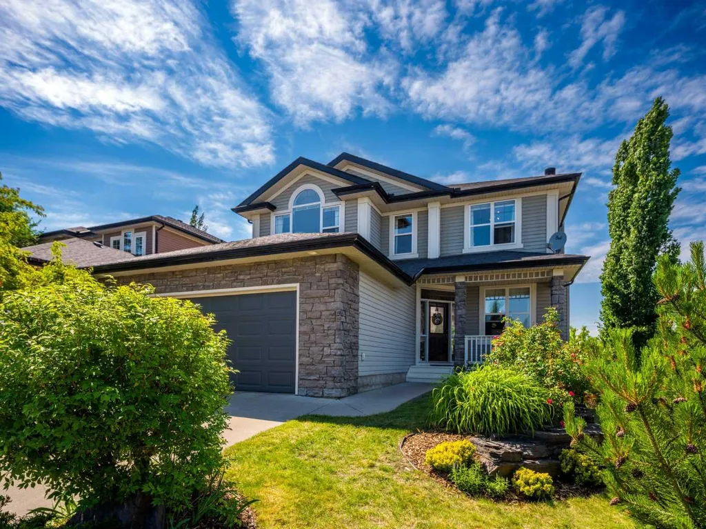 124 Valley Creek Crescent NW Calgary AB T3B 5V3