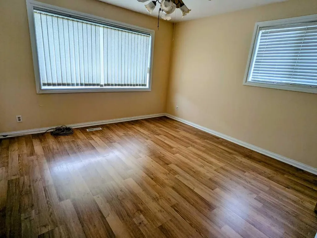 3322 Centre B Street NW Calgary AB T2K 0V6