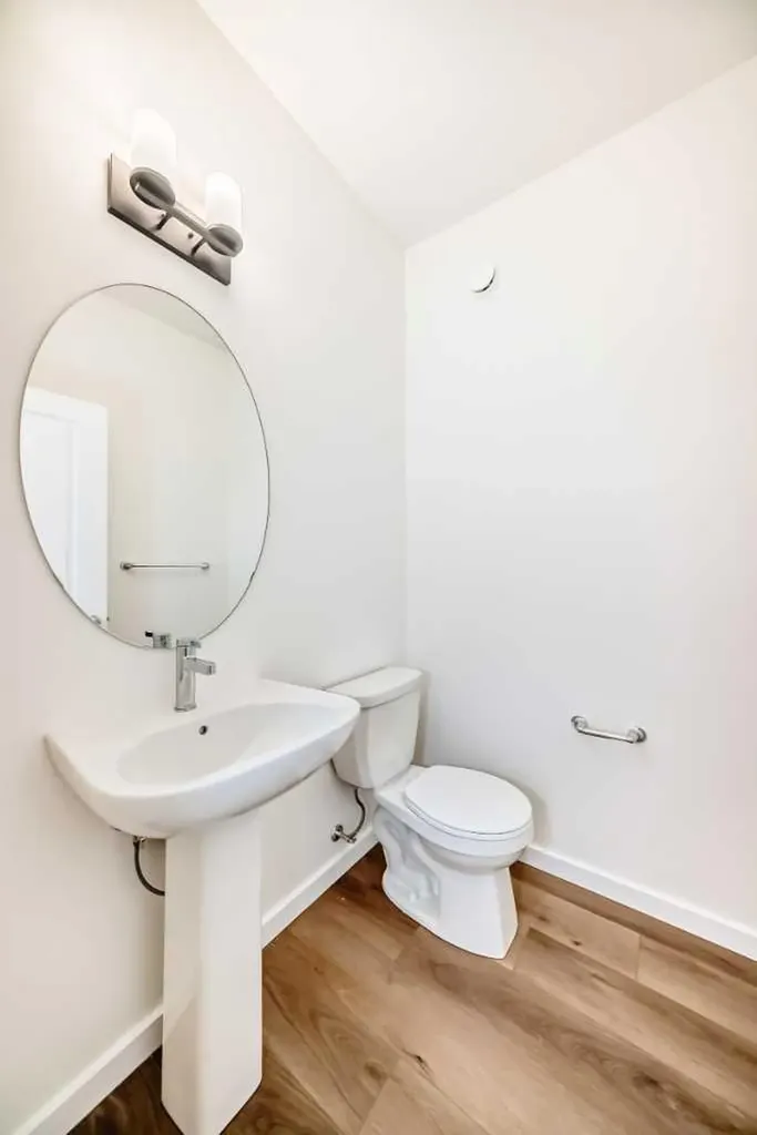 12 Savanna Place NE Calgary AB T3J 5P8