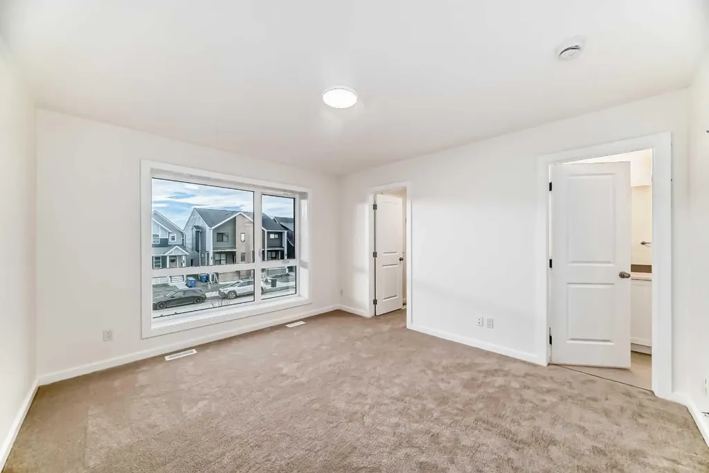 12 Savanna Place NE Calgary AB T3J 5P8