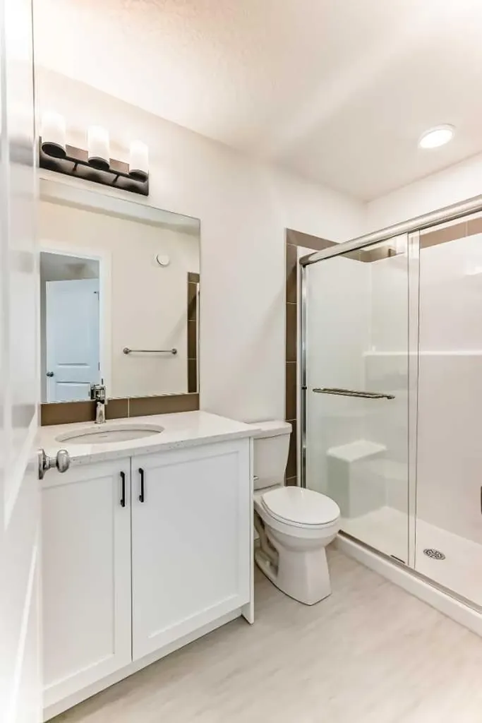 12 Savanna Place NE Calgary AB T3J 5P8