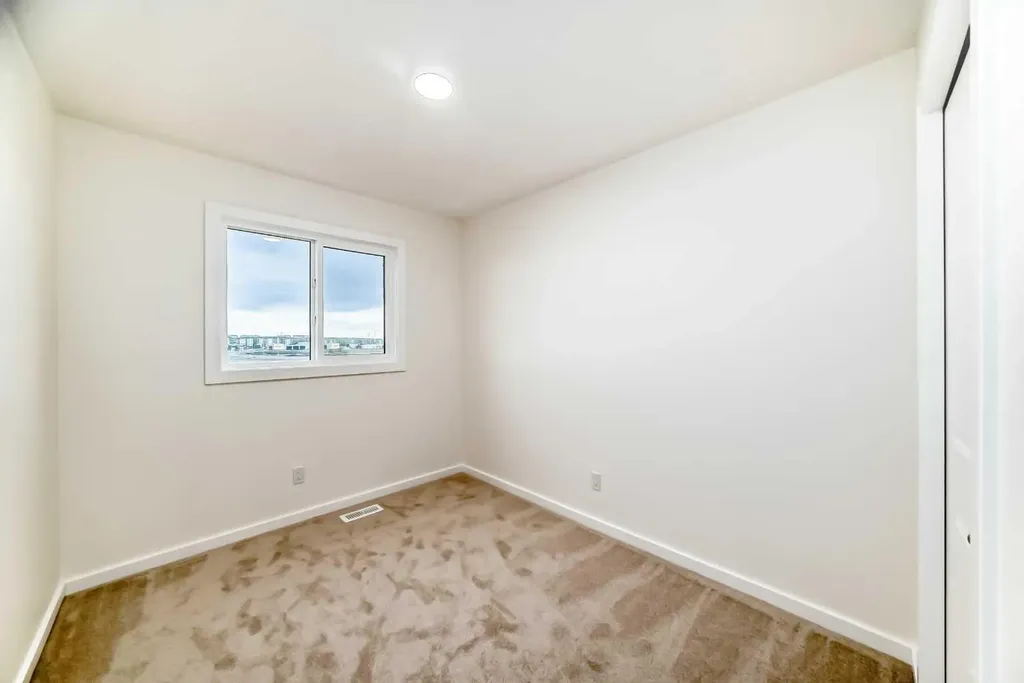 12 Savanna Place NE Calgary AB T3J 5P8