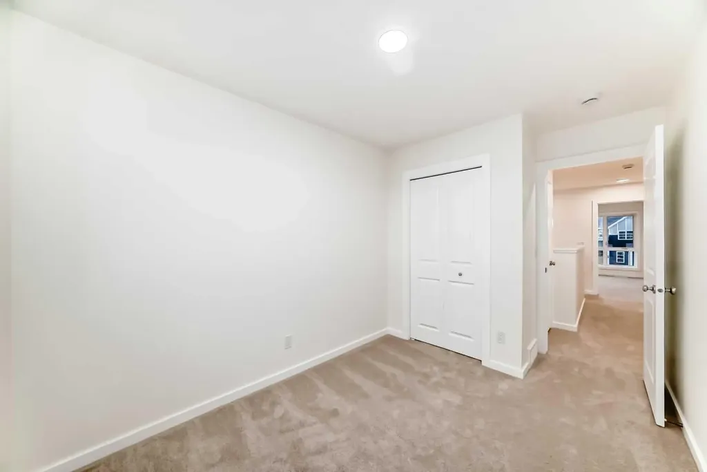 12 Savanna Place NE Calgary AB T3J 5P8