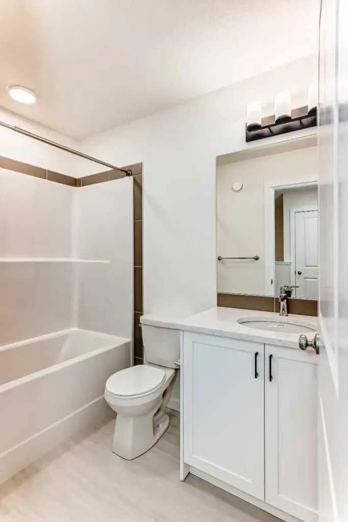 12 Savanna Place NE Calgary AB T3J 5P8