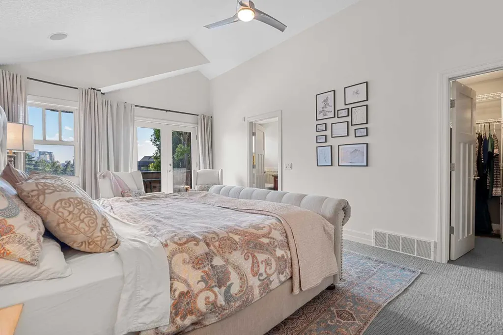 2323 19 Street SW Calgary AB T2T 4X1