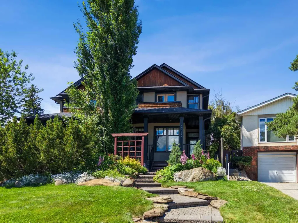 2323 19 Street SW Calgary AB T2T 4X1