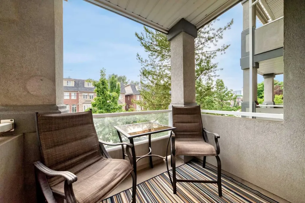 2422 Erlton Street SW Calgary AB T2S 3B6