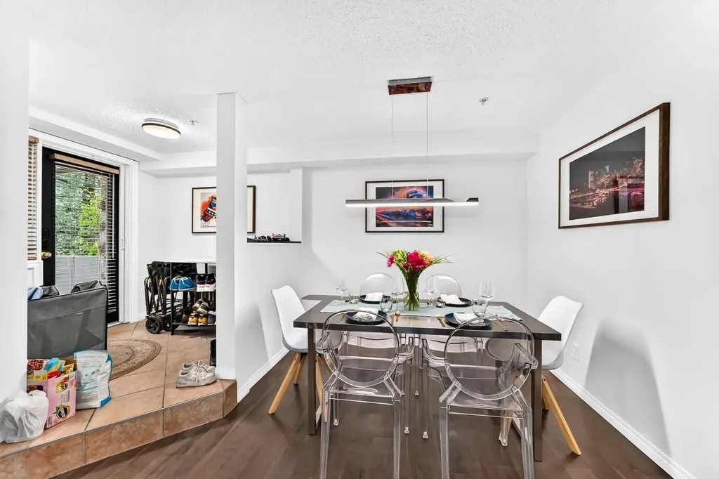 2422 Erlton Street SW Calgary AB T2S 3B6