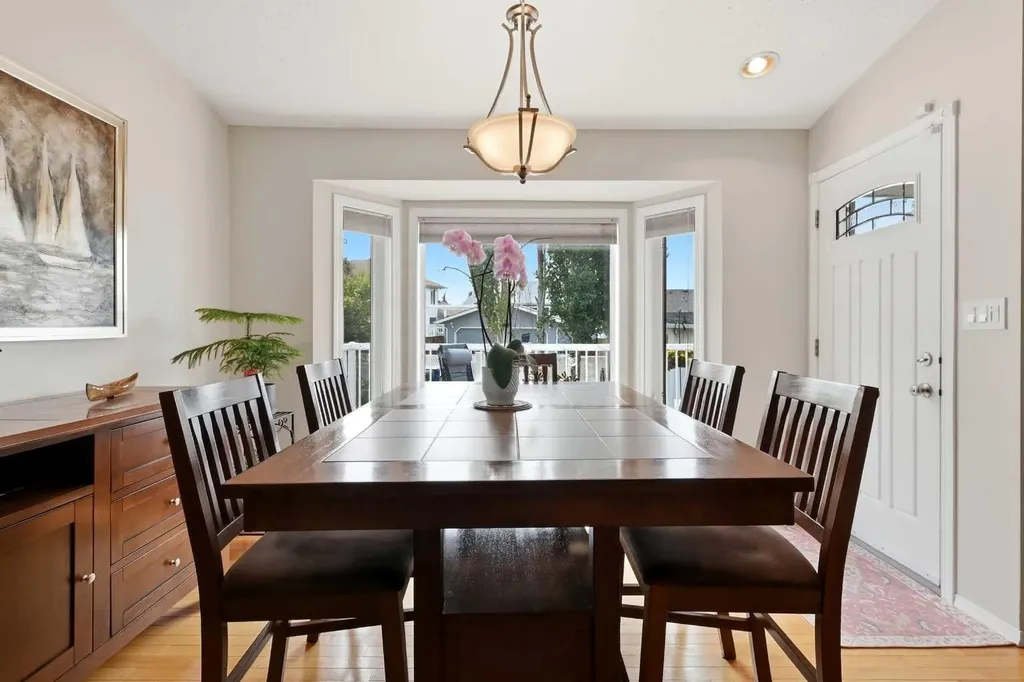 19 Excell Street Red Deer AB T4R 2N2