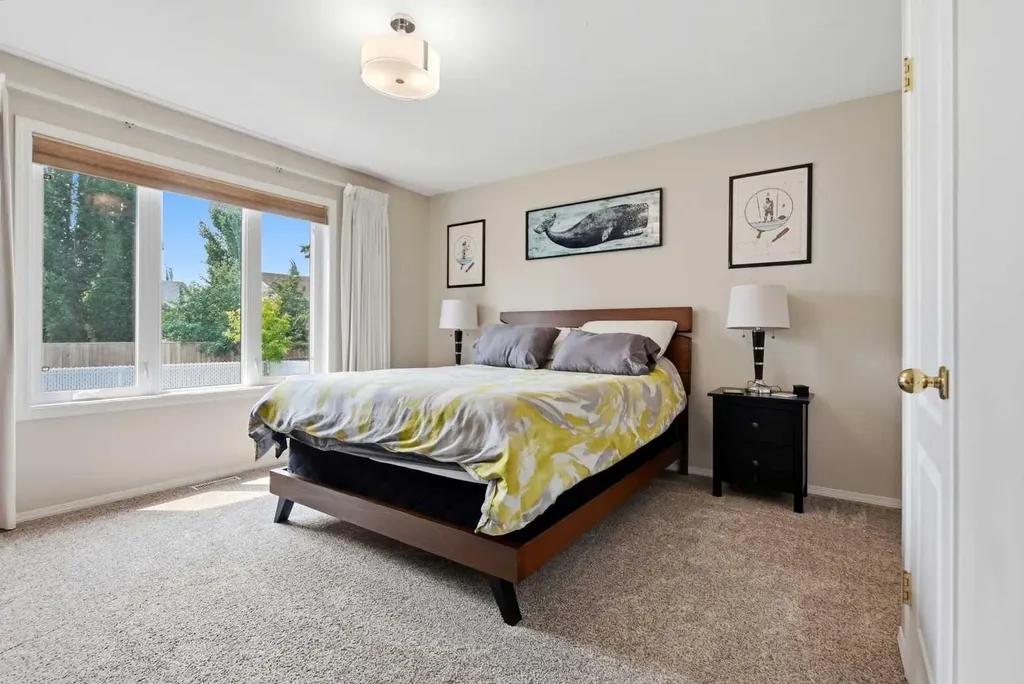 19 Excell Street Red Deer AB T4R 2N2