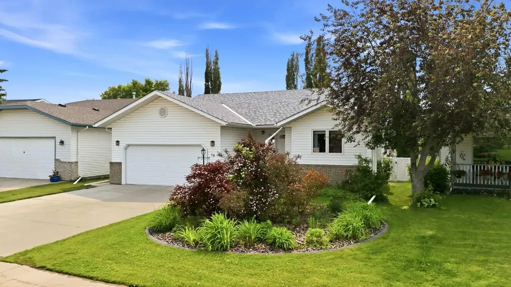 19 Excell Street Red Deer AB T4R 2N2