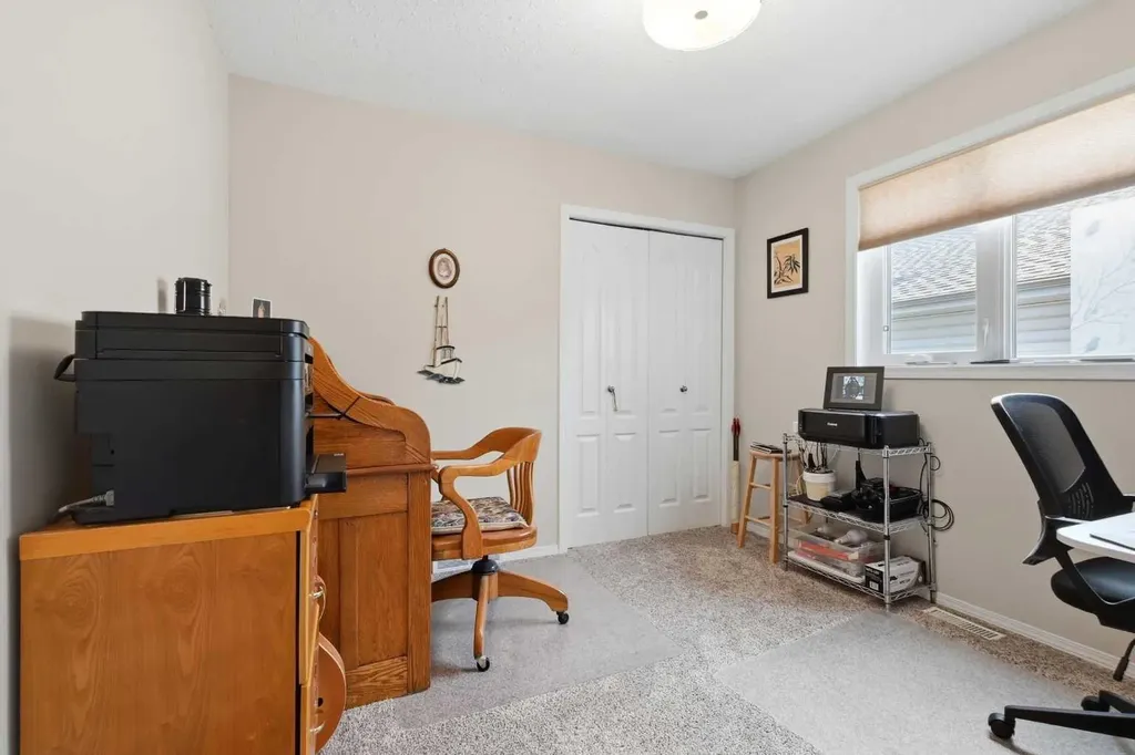 19 Excell Street Red Deer AB T4R 2N2
