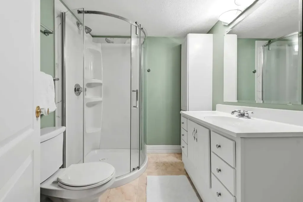 19 Excell Street Red Deer AB T4R 2N2