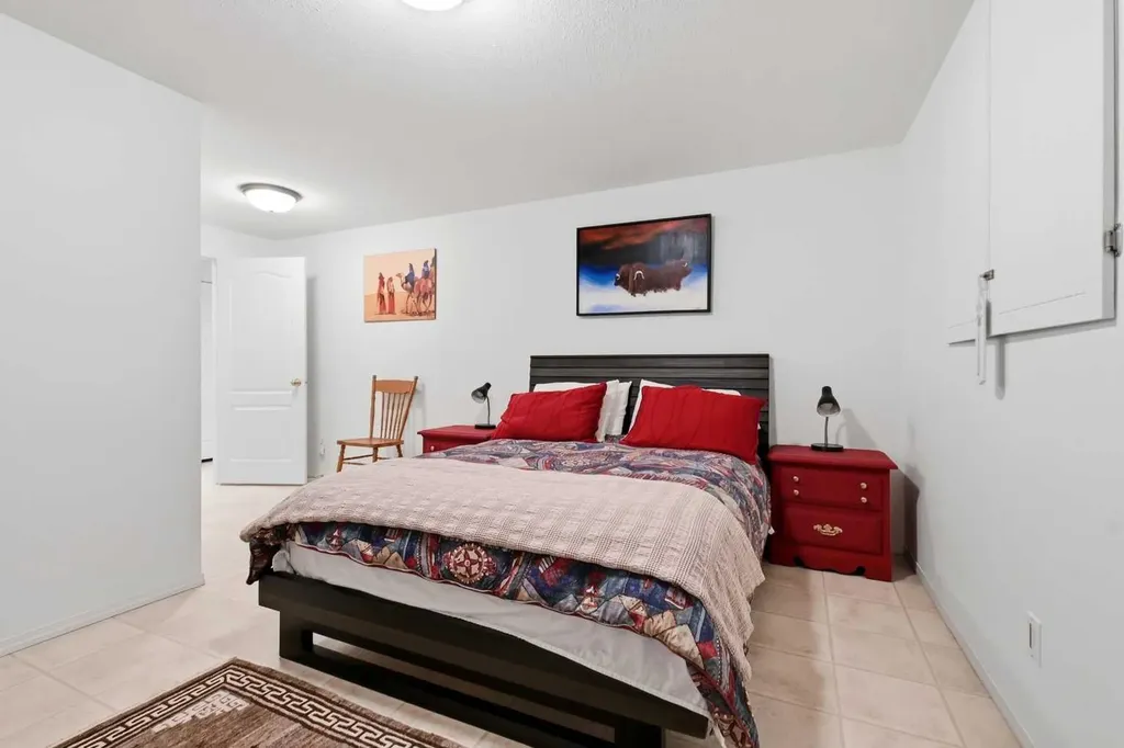 19 Excell Street Red Deer AB T4R 2N2