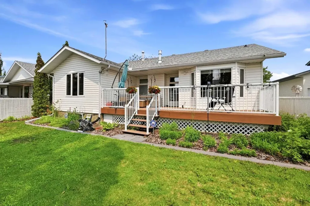 19 Excell Street Red Deer AB T4R 2N2