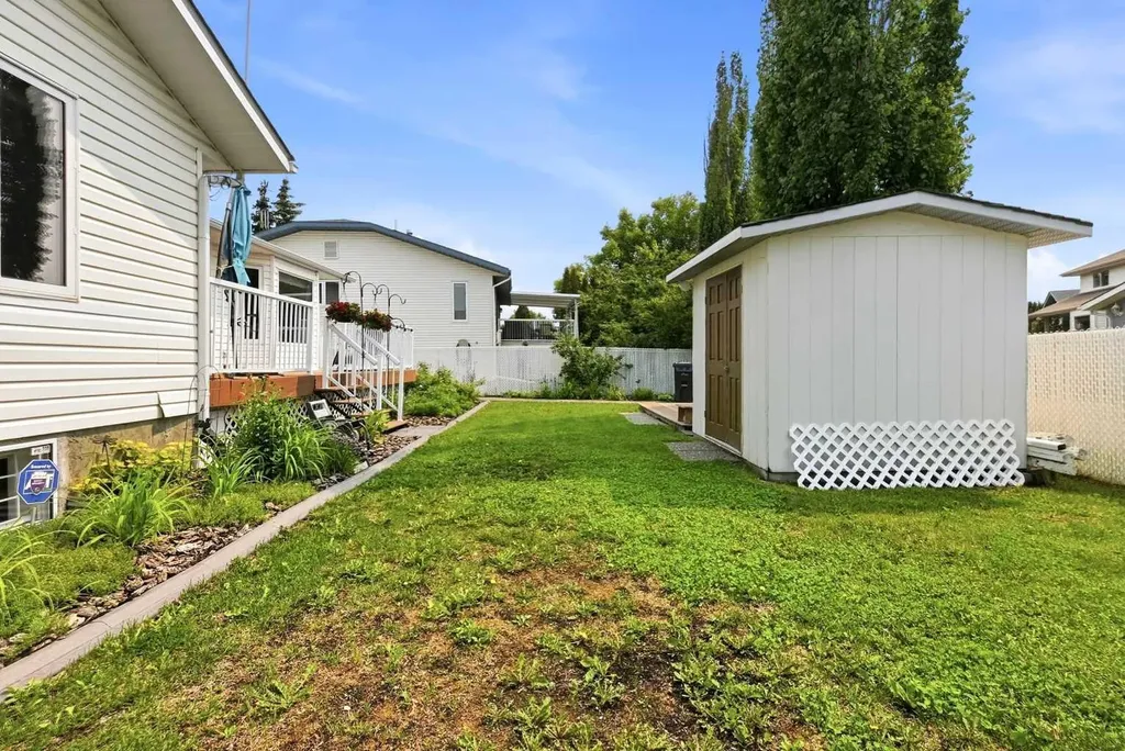 19 Excell Street Red Deer AB T4R 2N2