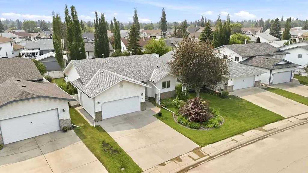 19 Excell Street Red Deer AB T4R 2N2