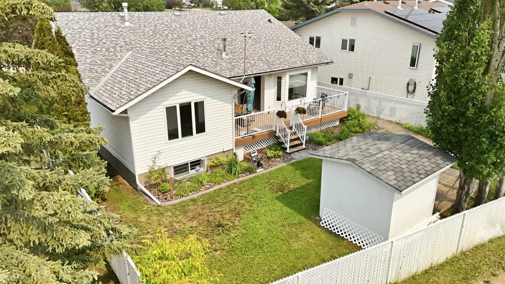 19 Excell Street Red Deer AB T4R 2N2
