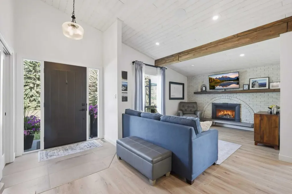 99 Piper Drive Red Deer AB T4P 1L5