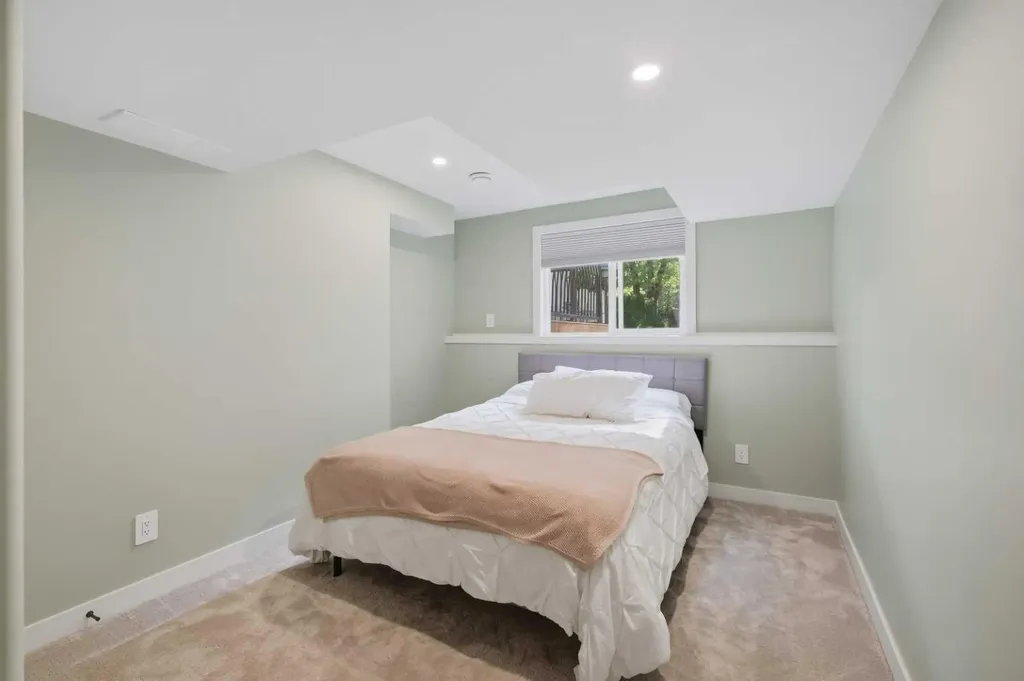 99 Piper Drive Red Deer AB T4P 1L5
