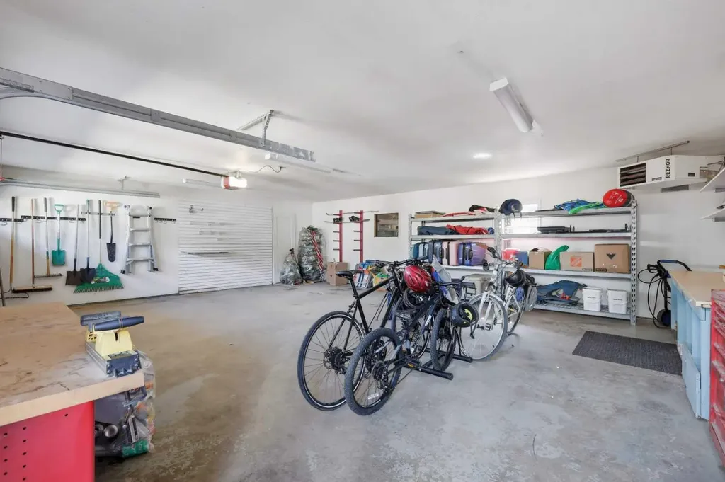 99 Piper Drive Red Deer AB T4P 1L5