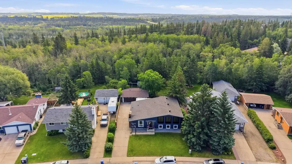 99 Piper Drive Red Deer AB T4P 1L5