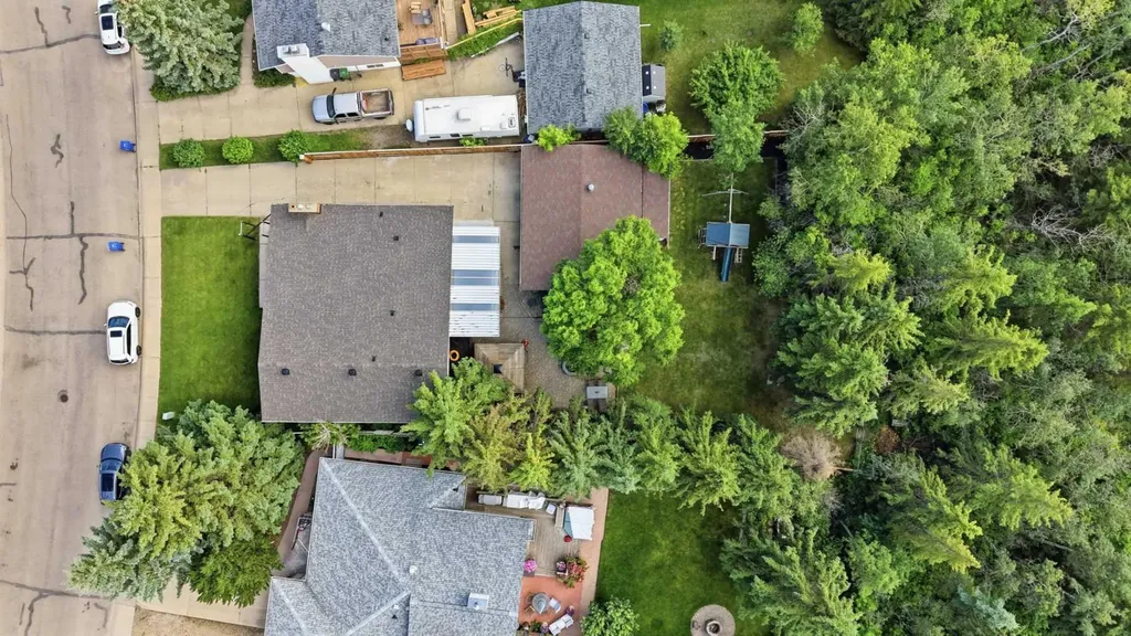 99 Piper Drive Red Deer AB T4P 1L5