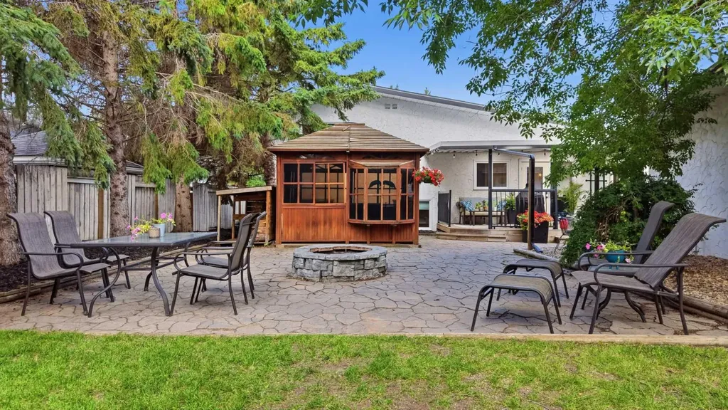 99 Piper Drive Red Deer AB T4P 1L5