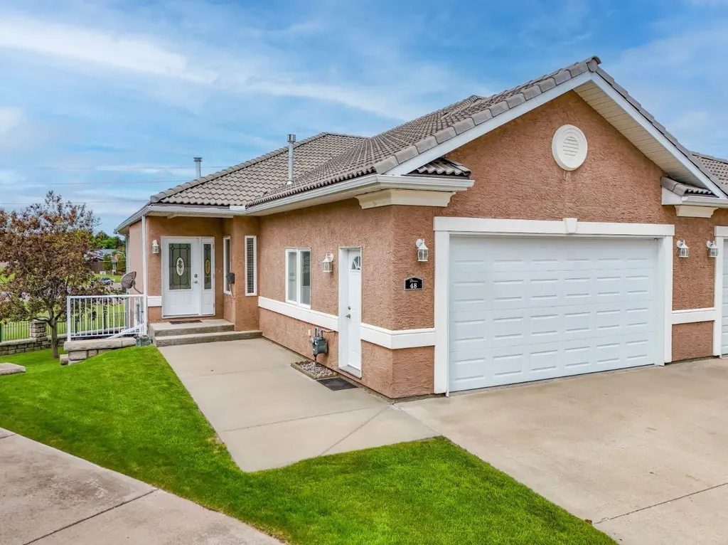 48 Ranchlands Lane NE Medicine Hat AB T1C2A6