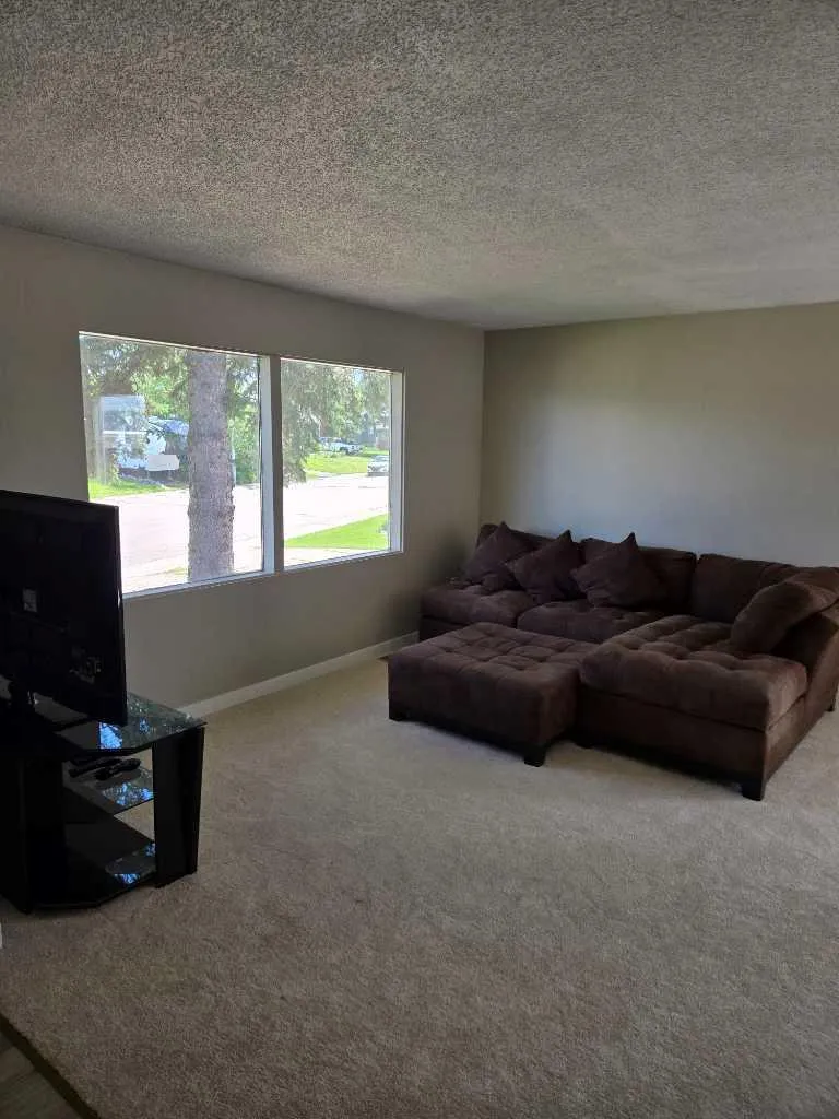 410 7 Street Fox Creek AB t0h1p0