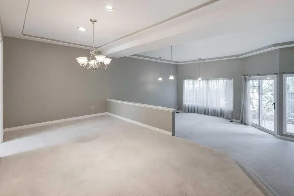 4037 42 Street NW Calgary AB T3A 2M9