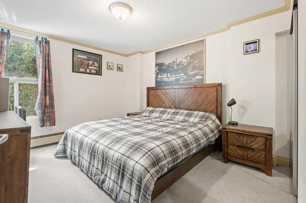 4554 Valiant Drive NW Calgary AB T3A2V5