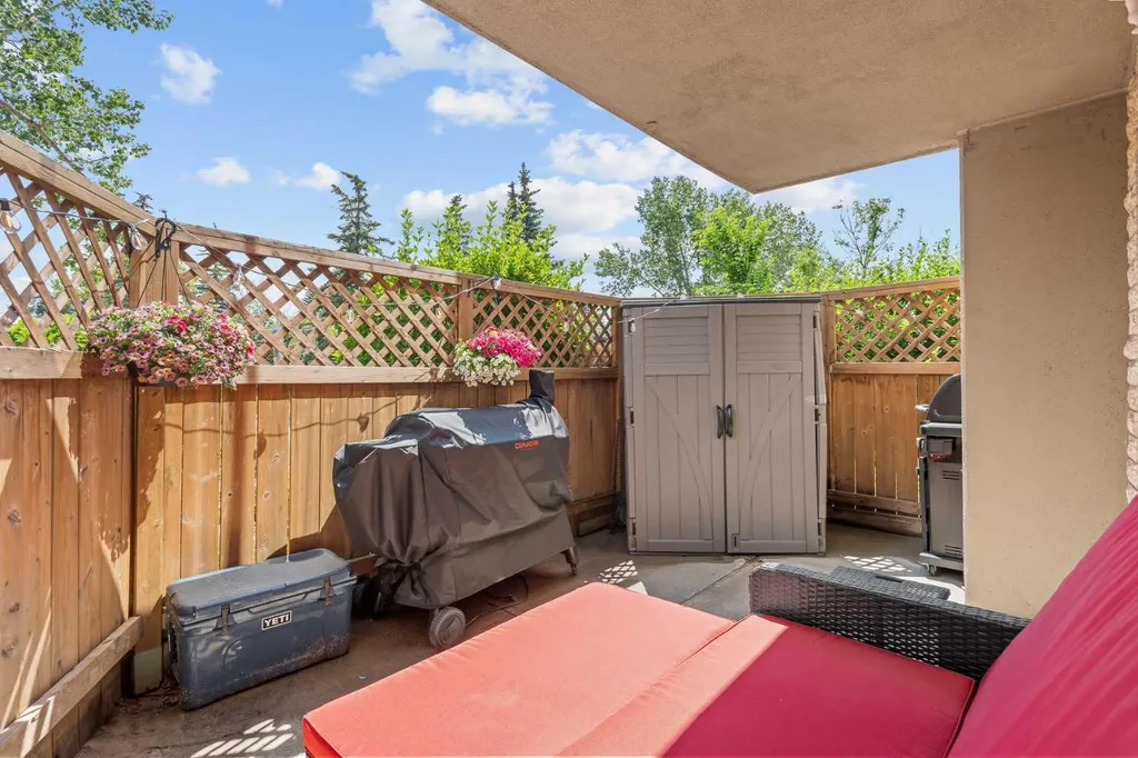 4554 Valiant Drive NW Calgary AB T3A2V5