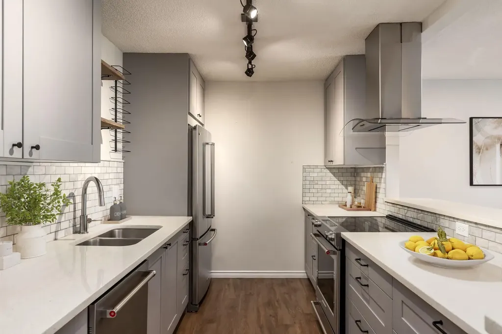 2211 29 Street SW Calgary AB T3E 2K1