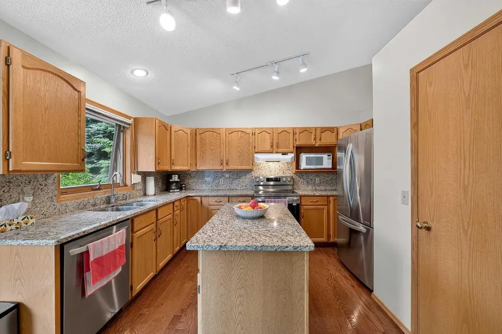 416 Sierra Morena Place SW Calgary AB T3H 2X2