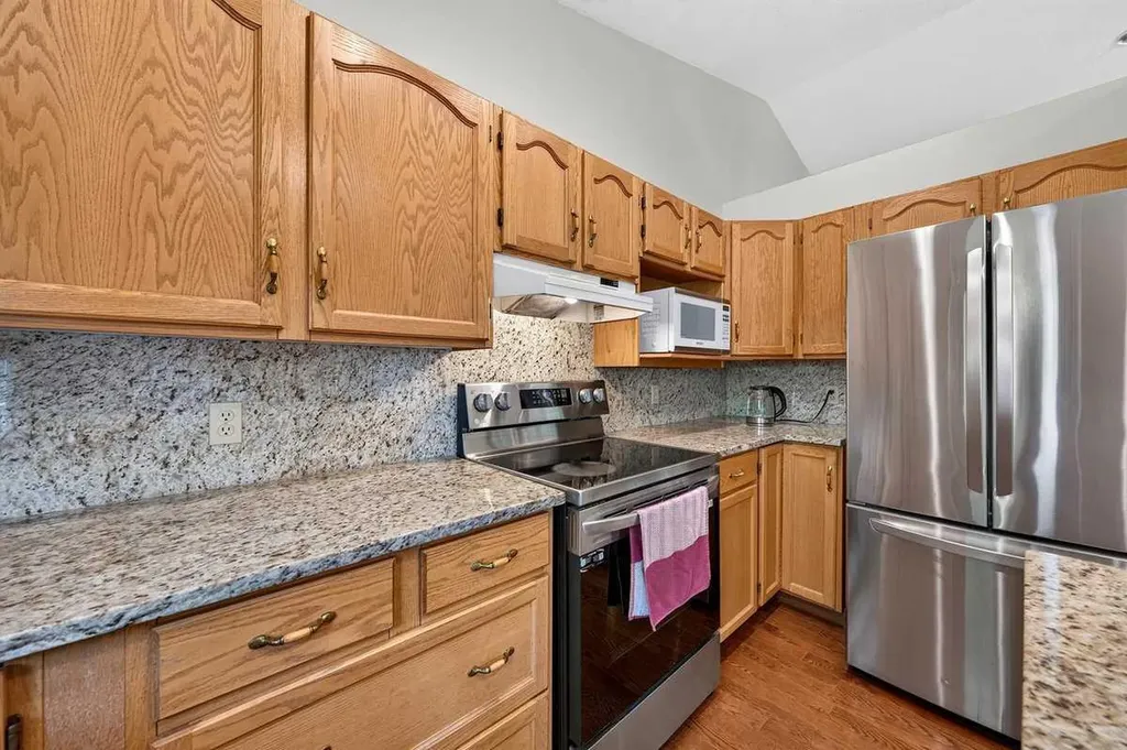 416 Sierra Morena Place SW Calgary AB T3H 2X2