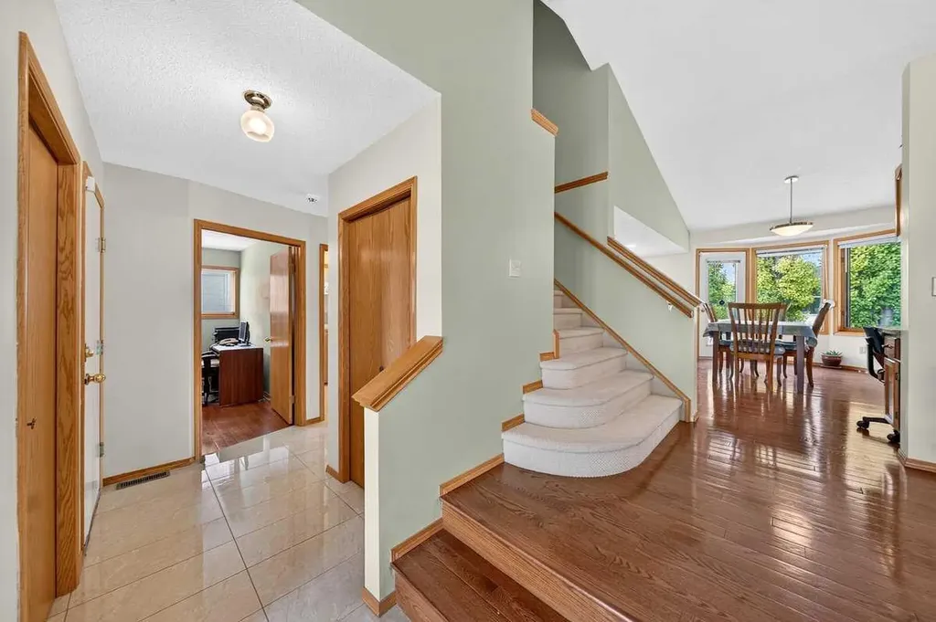 416 Sierra Morena Place SW Calgary AB T3H 2X2