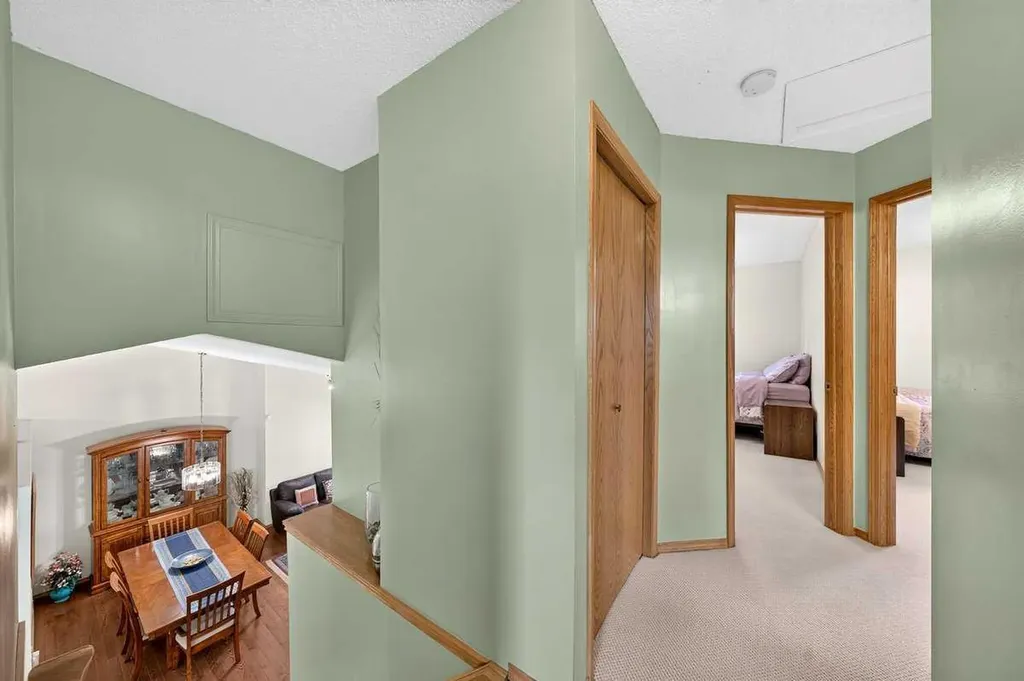 416 Sierra Morena Place SW Calgary AB T3H 2X2