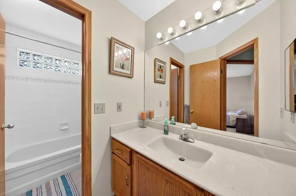 416 Sierra Morena Place SW Calgary AB T3H 2X2