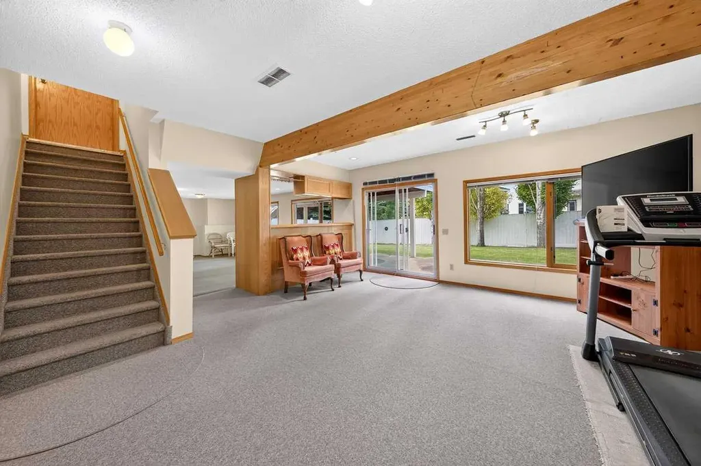 416 Sierra Morena Place SW Calgary AB T3H 2X2