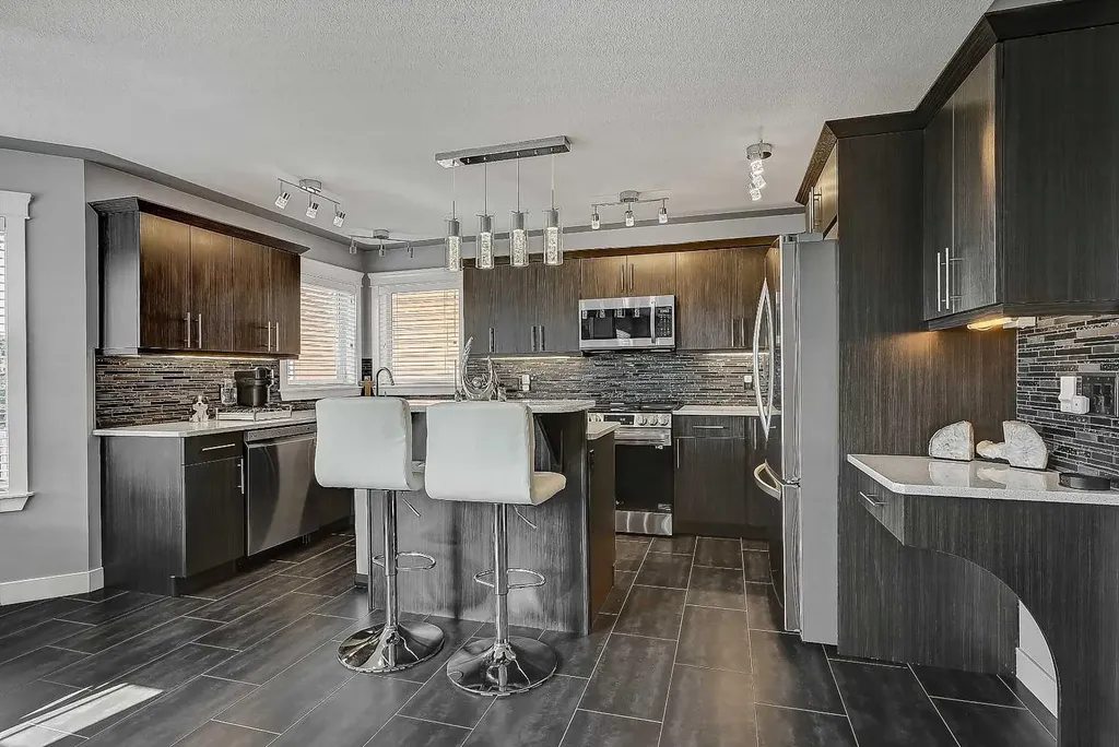 11325 106a Avenue Grande Prairie AB T8V 5X5
