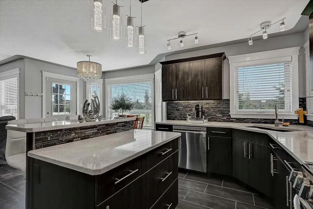 11325 106a Avenue Grande Prairie AB T8V 5X5