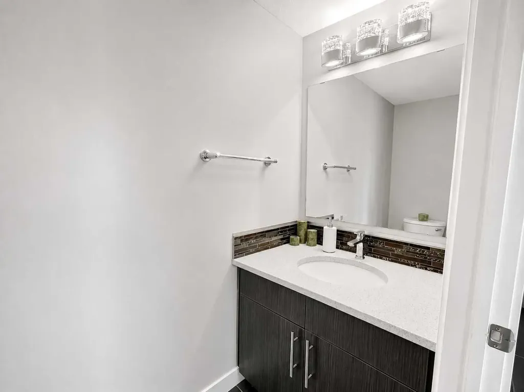 11325 106a Avenue Grande Prairie AB T8V 5X5